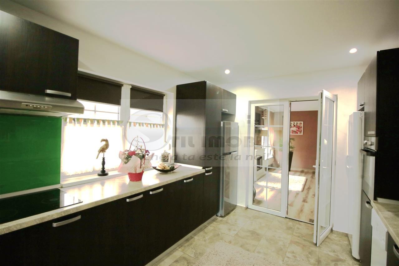 MIROSLAVA CASA EXCLUSIVISTA LA CHEIE LUX STIL MEDITERANEAN MOBILATA - Poză 27