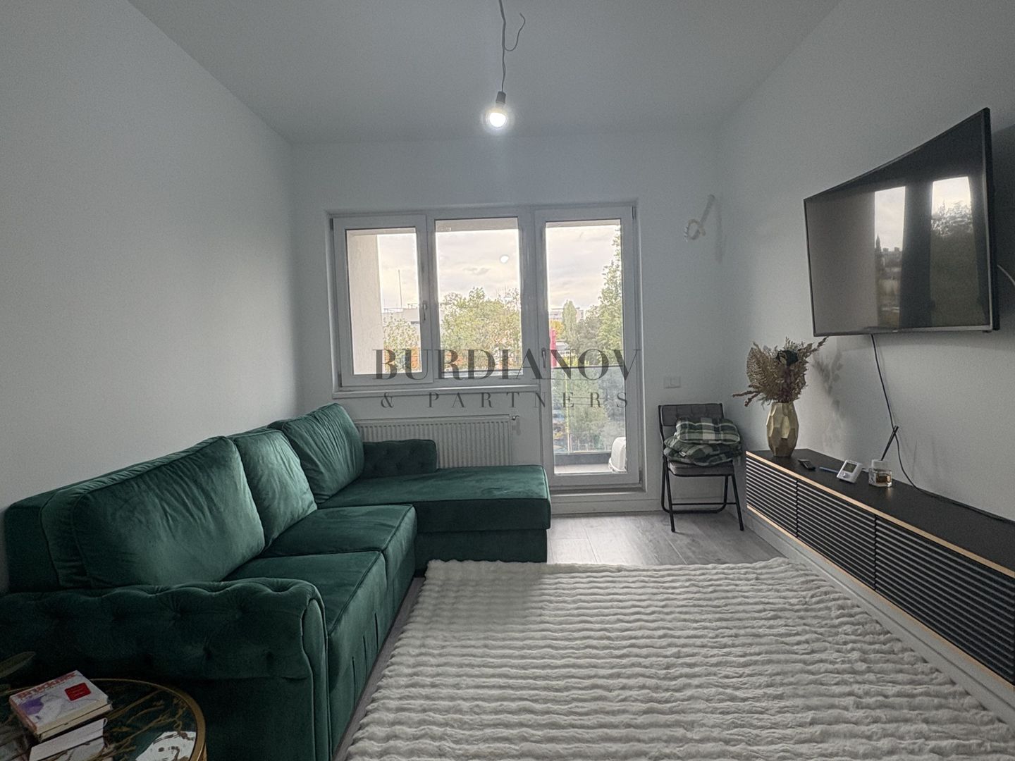 Apartament cu 2 camere de vânzare - Metrou Costin Georgian - Titan - Poză 15