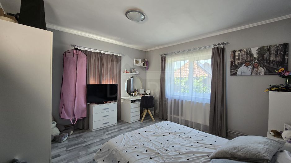 Casa in Livezeni , 140  mp utili , in centrul localitatii . - Poză 13