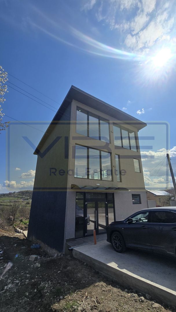 Spatiu 240mp Showroom / Magazin Industrial / Piese etc - Poză 10