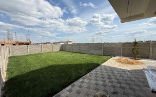 Duplex finalizat despartit prin camera tehnica. 3 dormitoare. 2 balcoane. - Poză 19