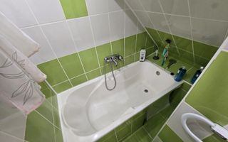 Apartament spatios la cheie 43 mpu Viile Sibiului - Poză 6