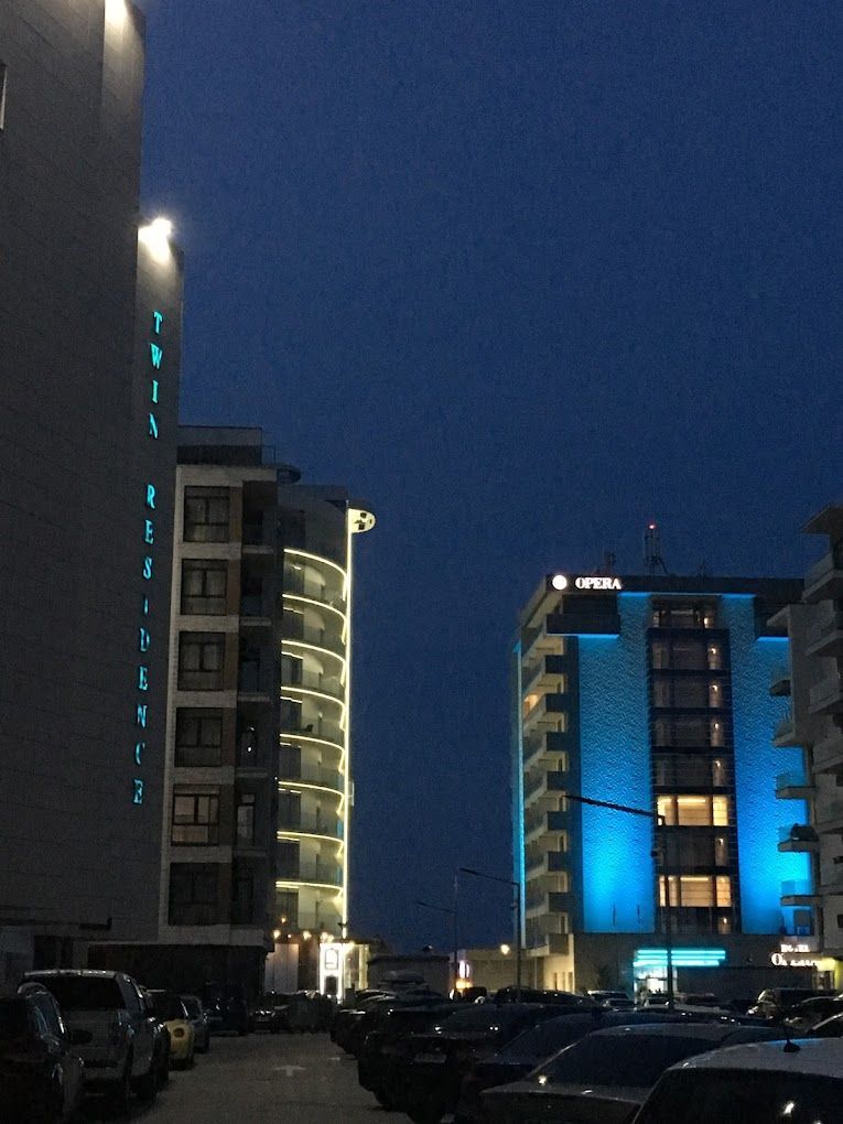 Studio de vanzare 40 mp Et. 3/4  Mamaia nord Twin Rezidence aproape de plaja - Poză 3