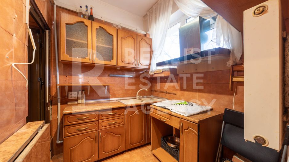 Vânzare, Vilă, 7 camere, zona Parcul Carol - Poză 7