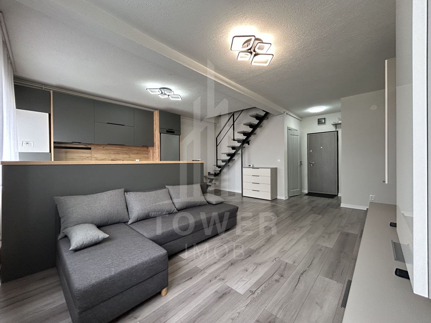 Apartament 3 camere de închiriat modern cu view spre munte - Ștrand - Sibiu - Poză 1