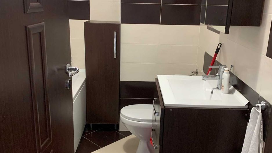 BRASADAS vinde ap 3 cam cu parcare in curte zona Botizului. - Poză 7