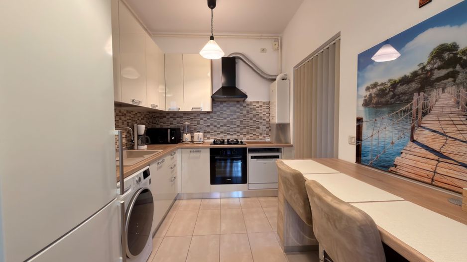 Închiriat: Vilă P+1 deosebită | Prima Închiriere | 5 Camere, Terasă - Poză 1