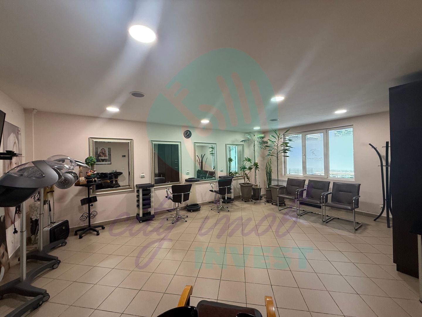 Spatiu comercial de vanzare in bloc 2006 adiacent Decebal - Poză 4
