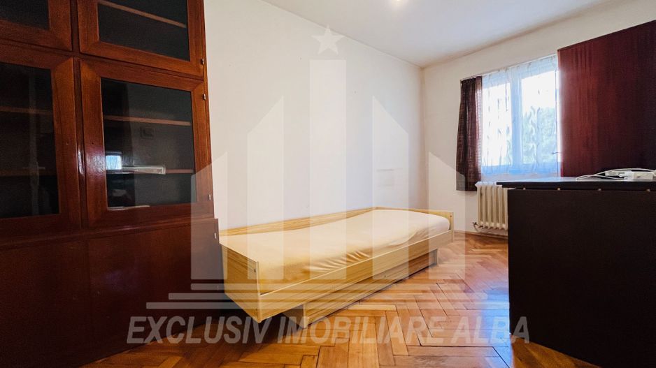 Apartament 3 camere de vanzare, zona Cetate, etaj 1, decomandat - Poză 5