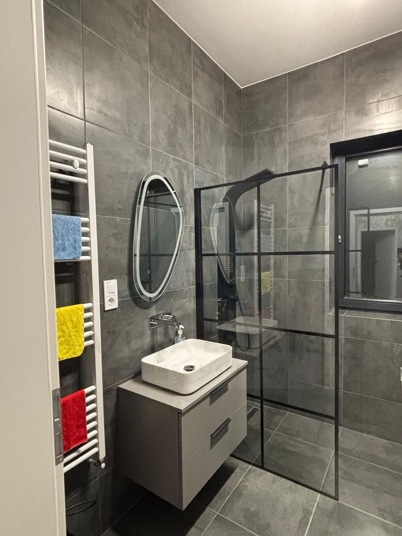 Apartament premium 3 camere prima închiriere balcon 9 mp C. Cisnadiei - Poză 9