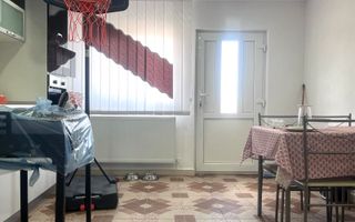 Priveliste frumoasa! Vanzare casa cu 3 camere in Sotanga! - Poză 14