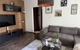 Apartament superb 2 camere Mihalache, mobilat, balcon, loc de parcare. - Poză 1