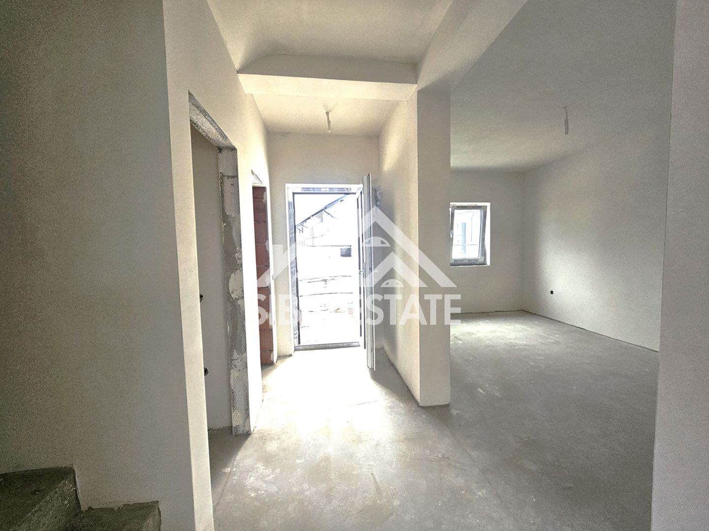 Casa noua la cheie 4 camere, 2bai, terasa, carport - Poză 14