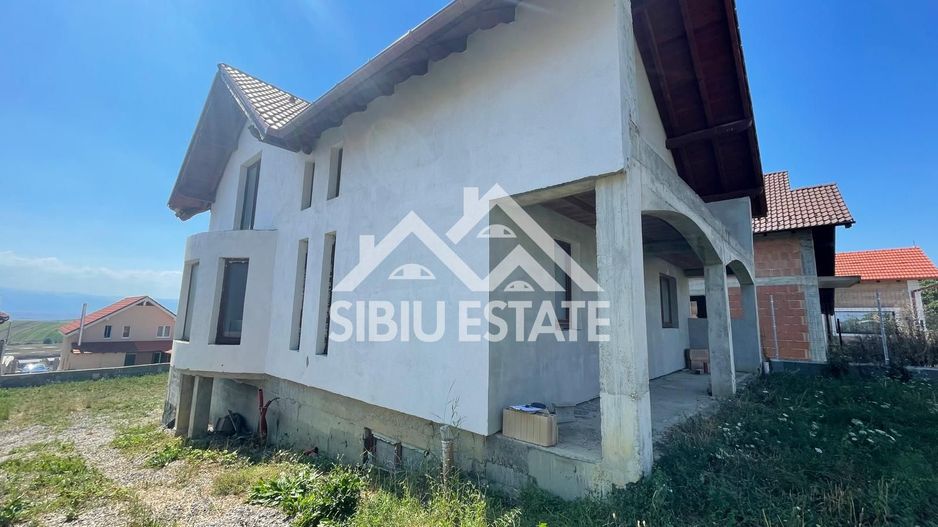 Casa Individuala in Sura Mare 5 camere, - Poză 3