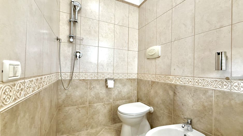 Casă tip triplex în zona centrală Dumbrăvița - Poză 16