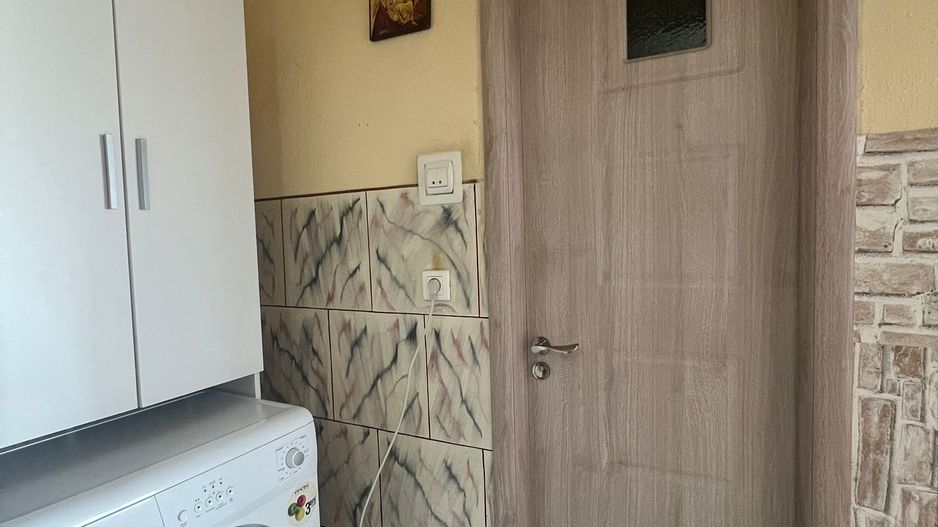 Apartament 3 camere, decomandat - Poză 9