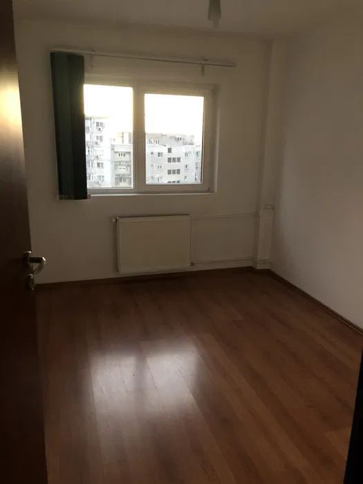 APARTMANENT ULTRASPATIOS 4 CAMERE CRANGASI METROU PARC LACUL MORII BLOC 1986 - Poză 5