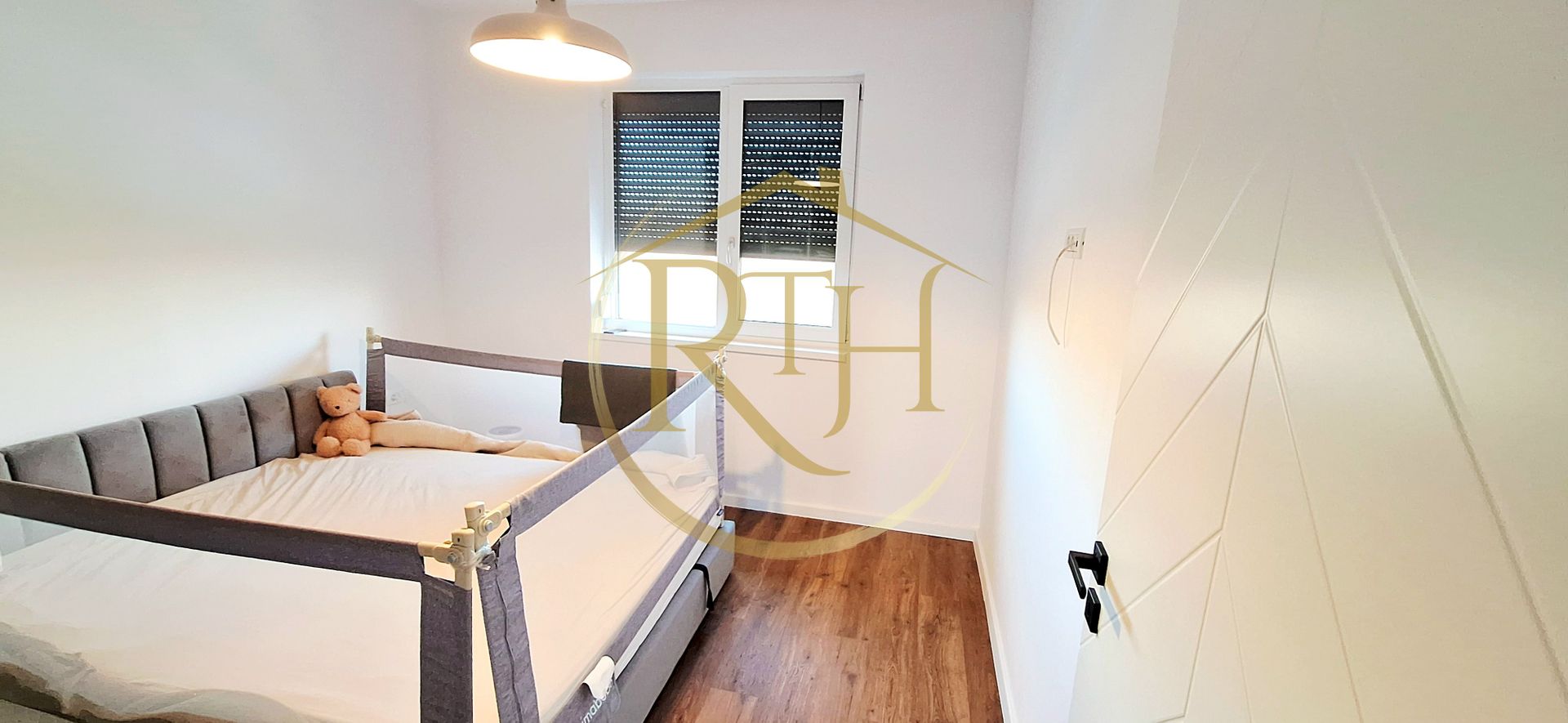 Oferim spre vanzare Casa tip Duplex, situata in Giroc in apropiere de DAF - Poză 13