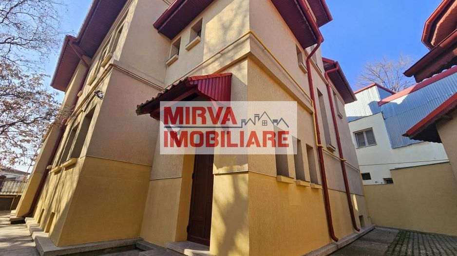 🏢 Spațiu de birouri – 5 camere, 3 băi – Etaj 1 vilă, Zona Centrală - Poză 91