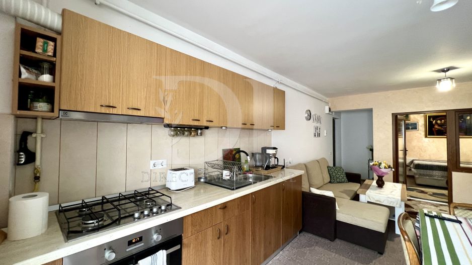Apartament trei camere / Parcare / Zona Florilor - Poză 8