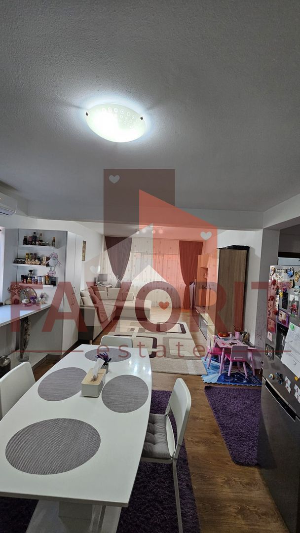 Spatios. Mobilat si utilat. Model cu 2 bai. - Poză 12