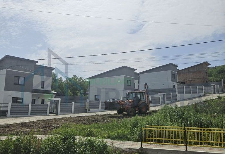 Casa D+P+E in Tomesti,Asfalt, Tâmplărie VEKKA - Poză 17