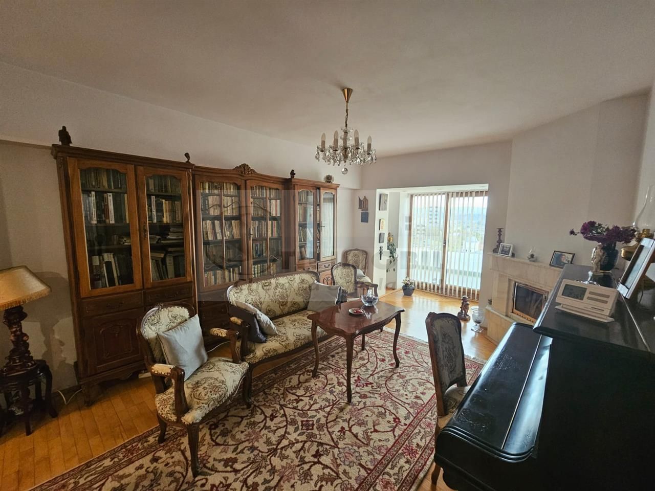 Apartament 4 camere, 95 mp – zonă Hala Centrala - Poză 5