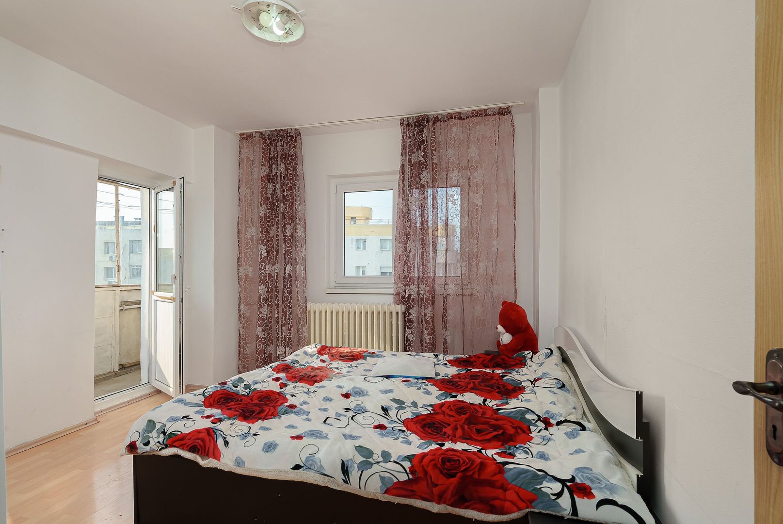 Apartament de vanzare 3 camere - Teiul Doamnei. - Poză 7