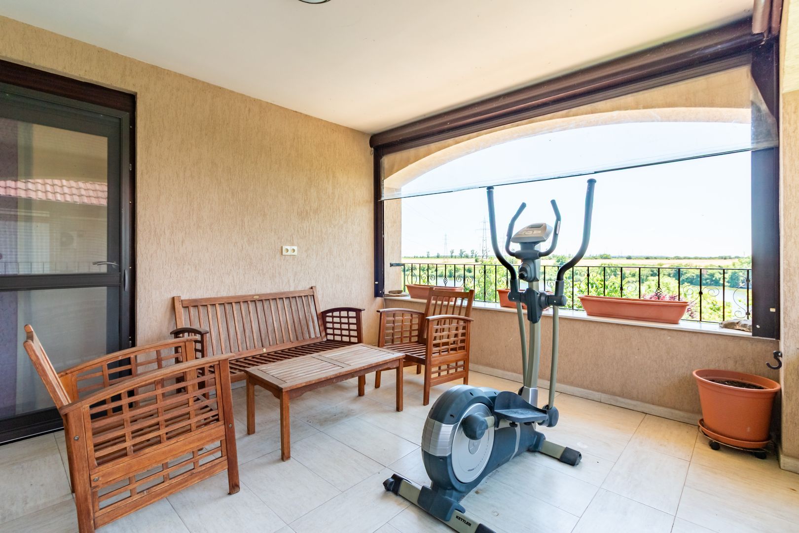 Vila premium de vanzare Balotesti/ piscina/ ponton/ deschidere la lac - Poză 22