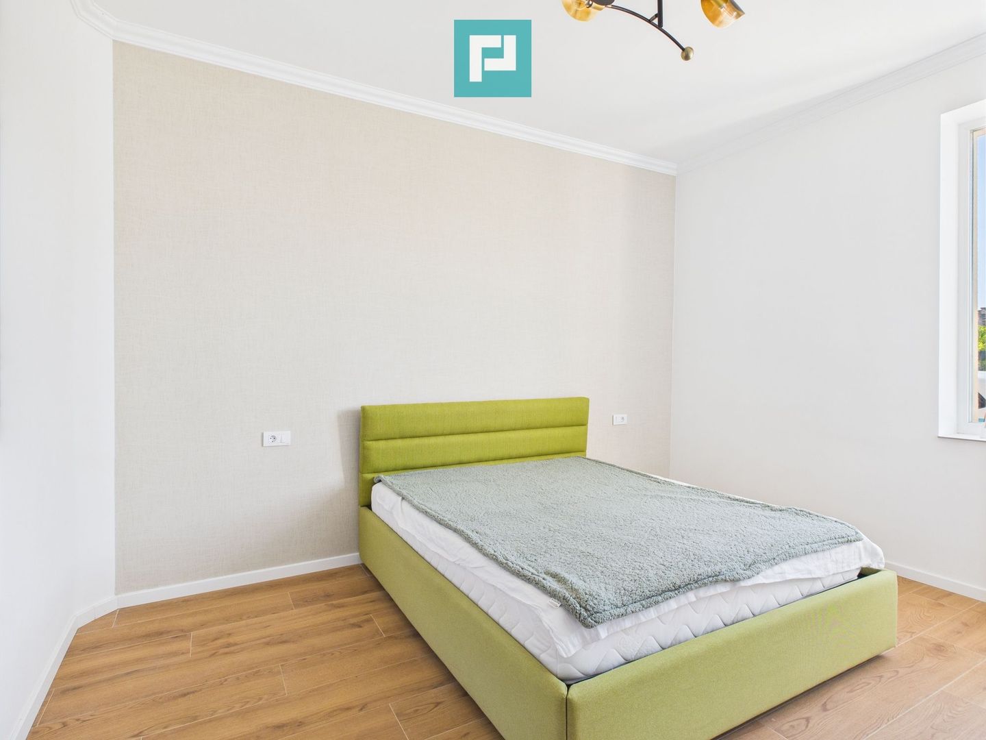 Apartament modern cu 2 camere la curte comună - Poză 11
