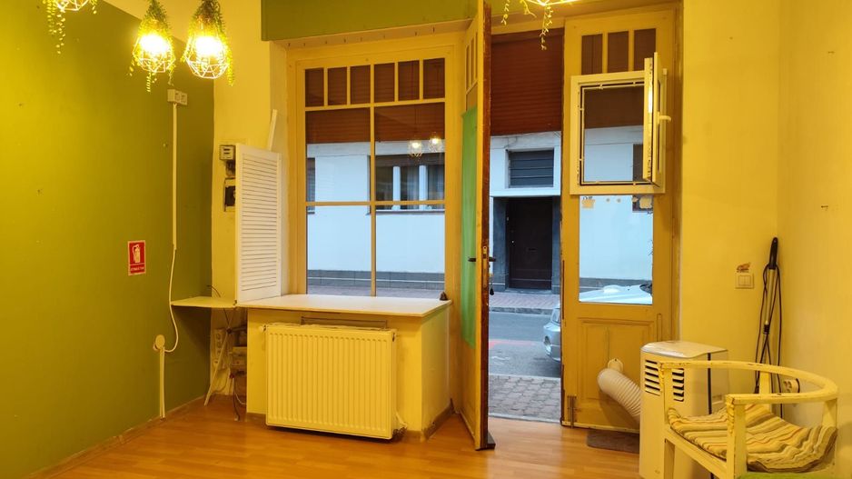 Spatiu comercial de inchiriat – ultracentral, str. Ady Endre, Oradea - Poză 2