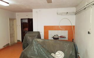 Casa de vanzare Cetate pretabila ca pensiune - Poză 18