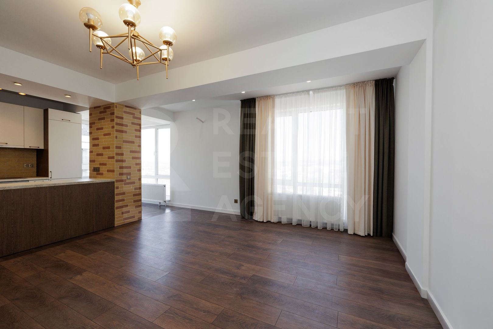 Vânzare, apartament, 2 camere, str. Calea Ieșilor, Sculeni - Poză 2