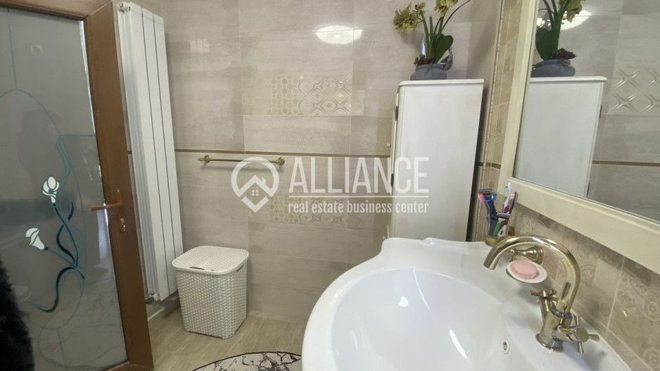 Ciocârlia de sus, Constanța.(COD 07)Casă ideală pentru două familii. - Poză 14