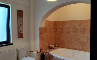 Vila mediteraneană cu farmec neo-românesc, în liniștea eleganta din Iancu Nicola - Poză 10