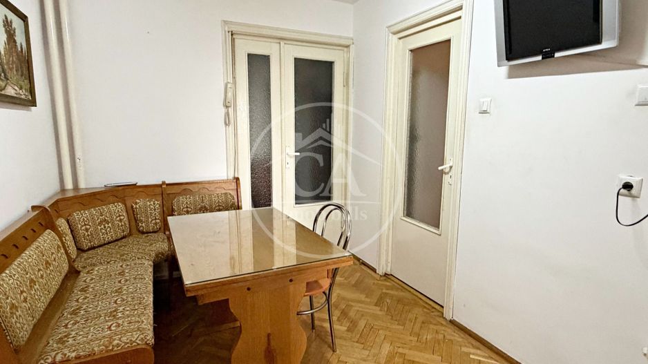 Apartament cu 4 camere de închiriat în zona Rogerius, Oradea - Poză 10