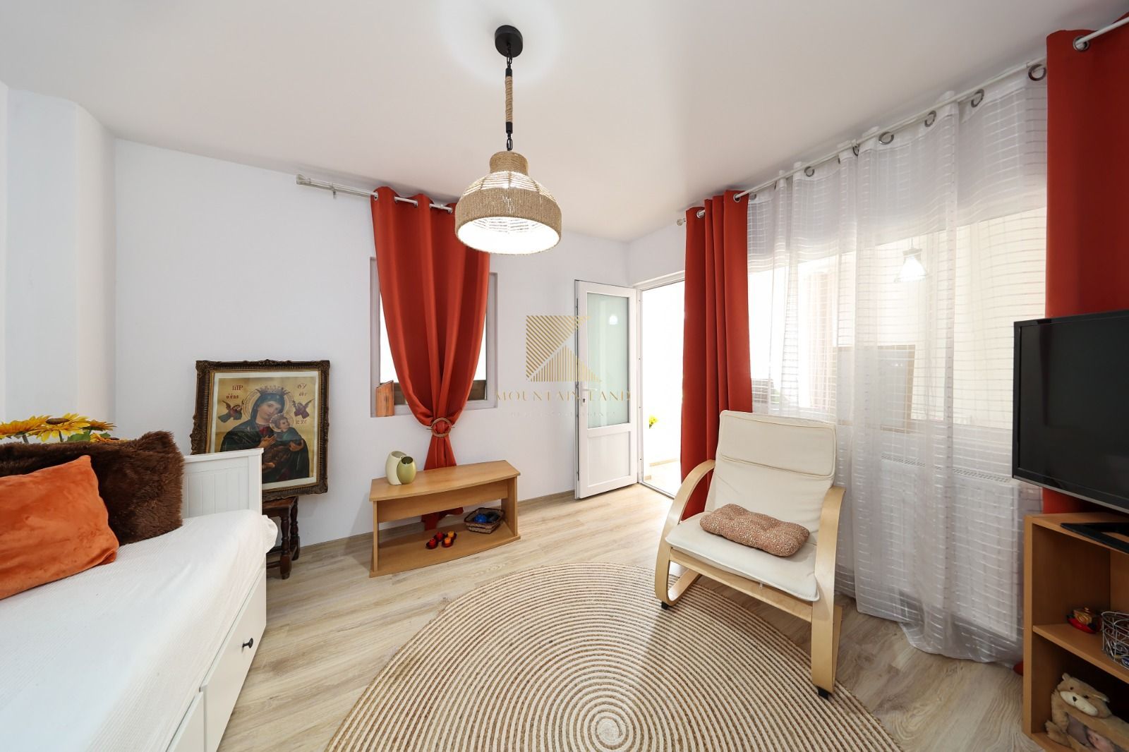 Casă renovată, teren 394 mp – Râșnov, str. Misu Popp, zonă centrală - Poză 15