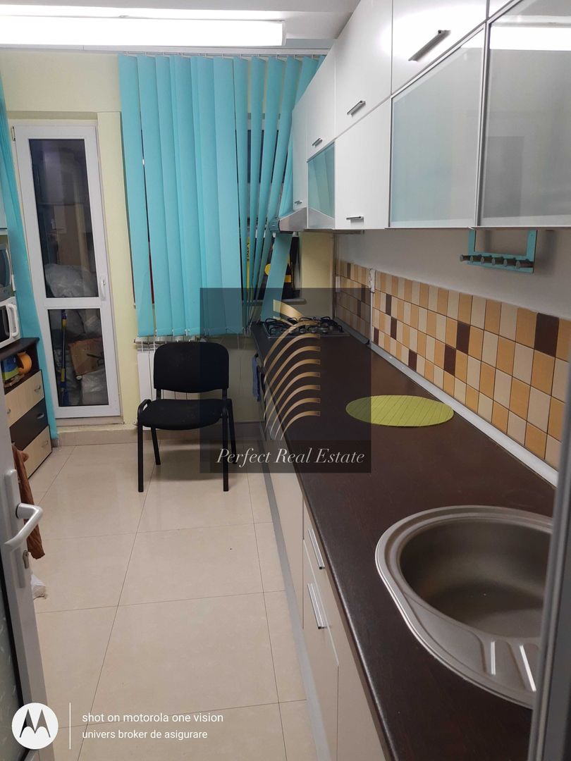Apartament 3 camere de vânzare – Zonă Centrală | Etaj 1 - Poză 2