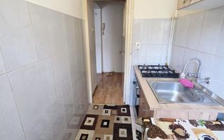 Apartament 3 camere, etaj 3, Malu Roșu – Str. Rîșnovenilor - Poză 14