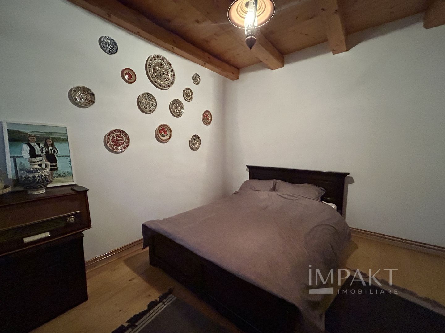 Vanzare cabana rustica pe malul lacului Tarnita! - Poză 16