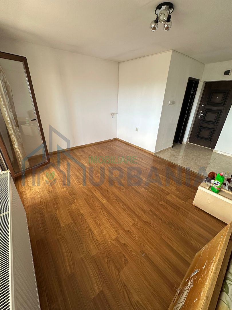 Persoana fizica, vand apartament cu o camera decomandat - Poză 5