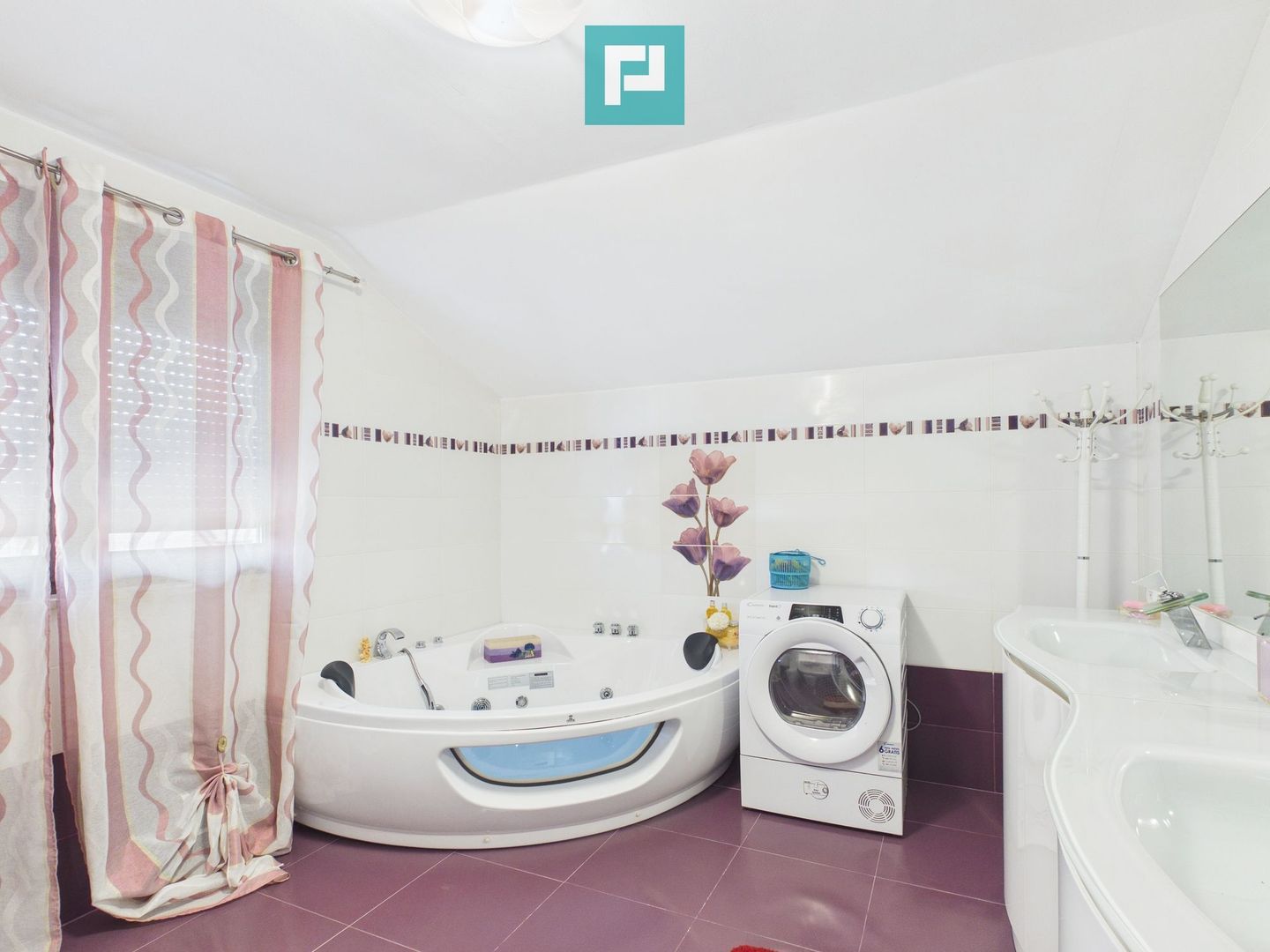 Vilă cu 4 camere in Livada - Poză 8