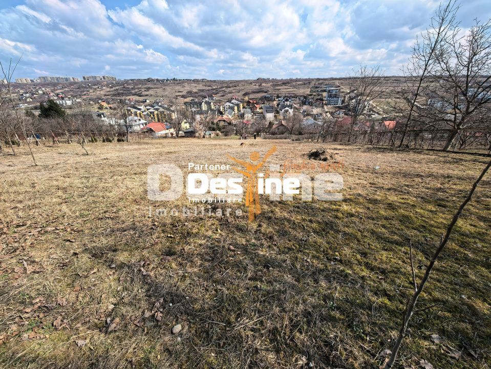 Teren intravilan 3000 mp Str. Soarelui la asfalt utilități la limită - Poză 2