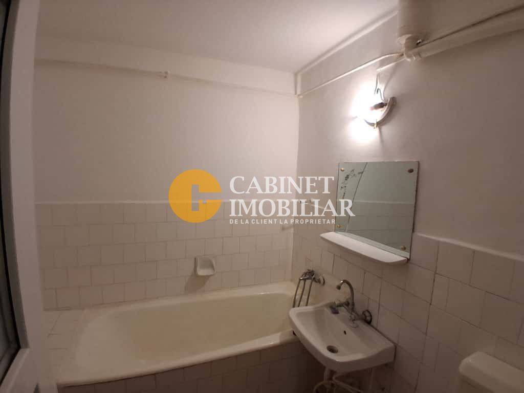 2 Camere - Decomandat - la bulevard LIBER! - Poză 5