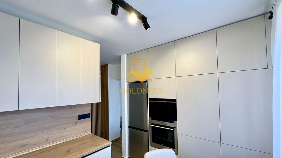 2 camere semidecomandate, Prima Inchiriere, Hotel Royal Gheorgheni - Poză 6