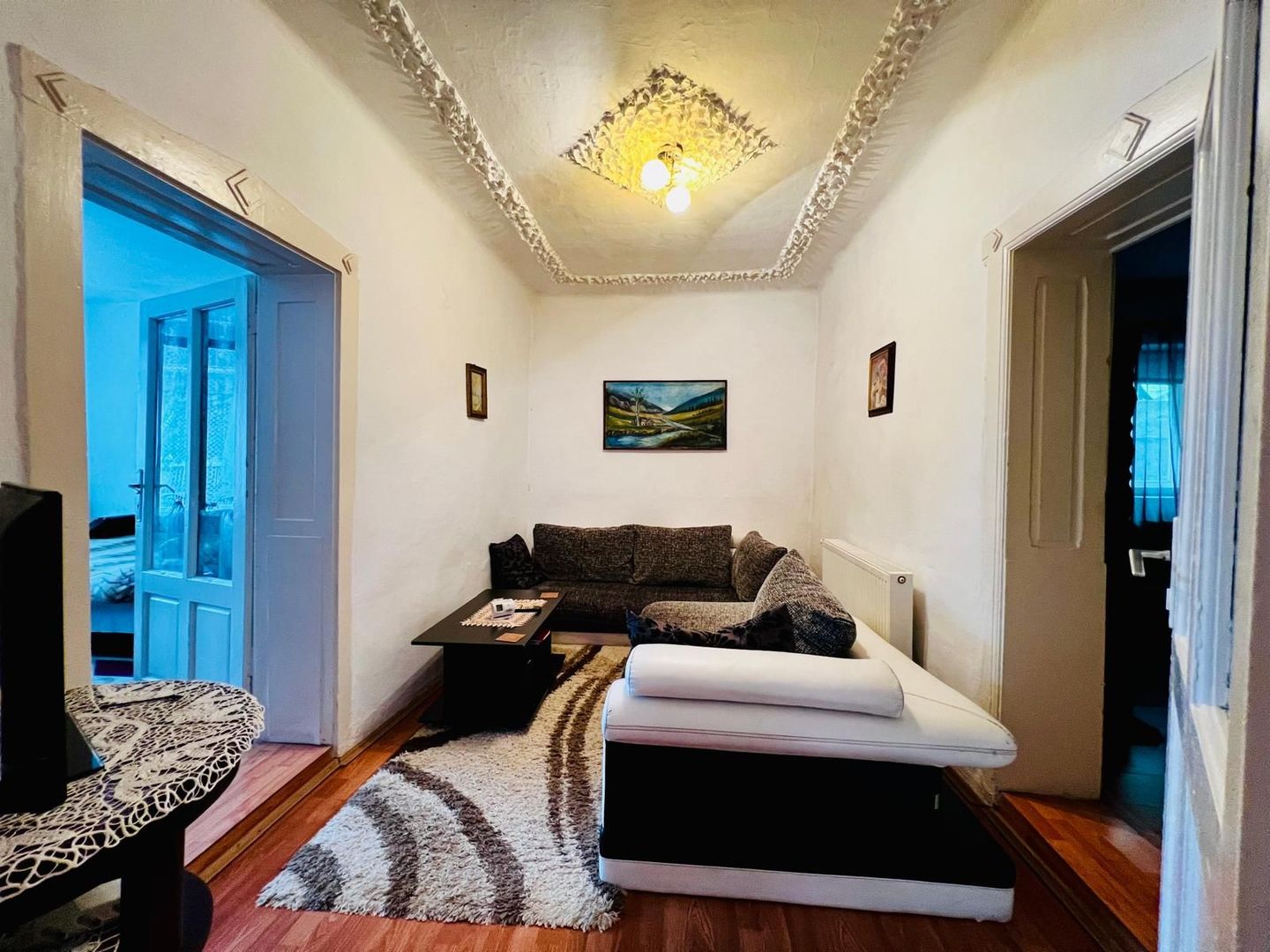 Casă individuală cu teren generos 900mp - Zona Bogdăneștilor - Poză 2