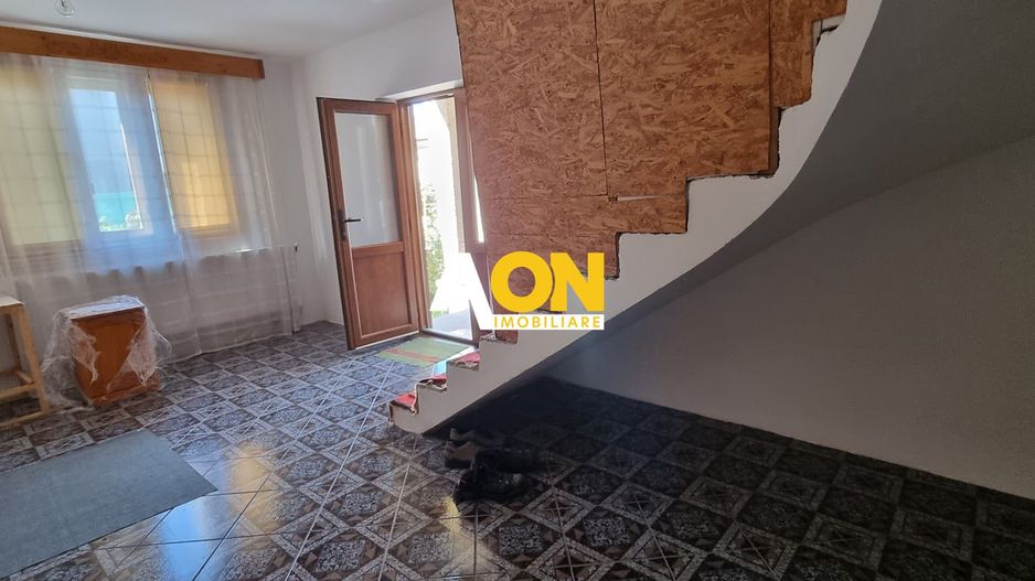 Casa de inchiriat Cetate, pretabil pentru muncitori - Poză 2