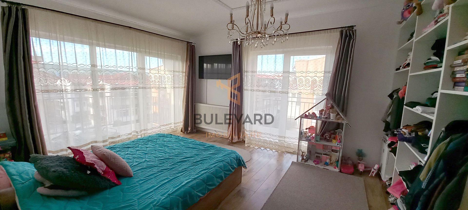 Apartament cu 2 camere, zona strazii Eroilor! - Poză 2