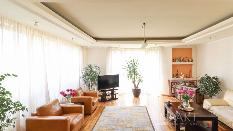 Casa individuala deosebita de vanzare, intr-o locatie de exceptie! - Poză 5