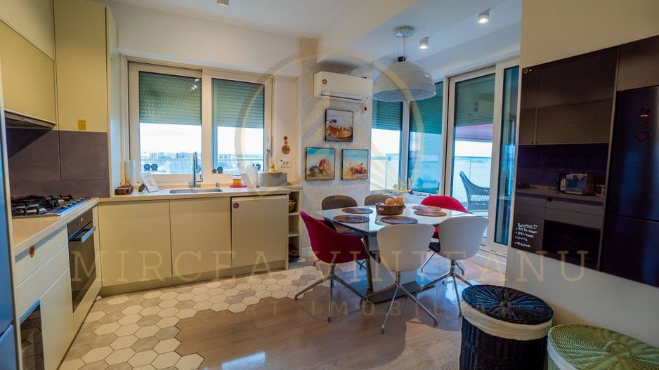 Statiune Mamaia - Summerland - Apartament cu vedere frontala la mare si lac. - Poză 12